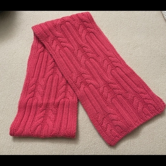 Charter Club Two Ply Cashmere Dark Pink Scarf—Gorgeous!! Excellent Condition! - Picture 1 of 5